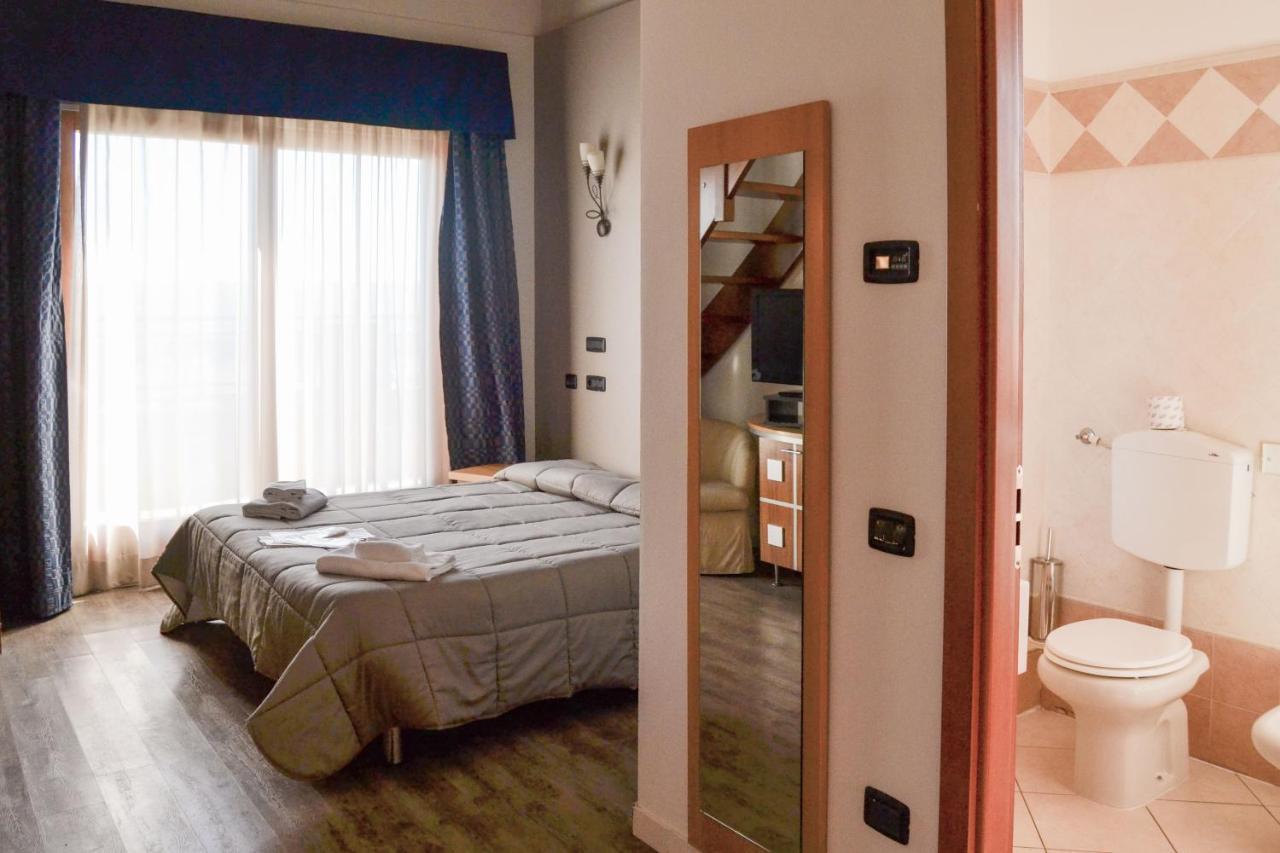 Planet Hotel مارانيلّو المظهر الخارجي الصورة